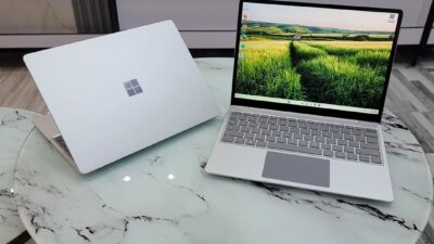 Microsoft Surface Go 🔥🔥 10th Generation Intel Core i5-1035G1 Touchscreen